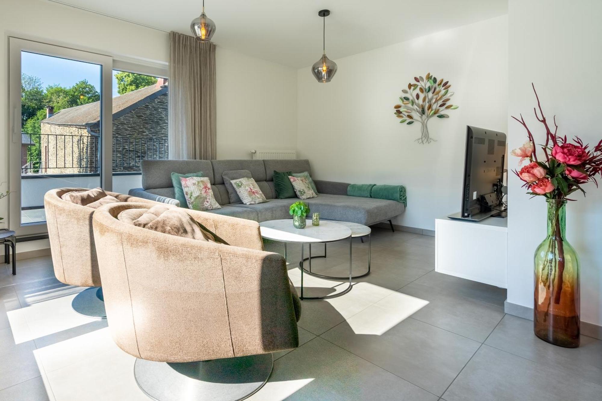 Cedrien Terrace Apartment Ла Рош ан Арден Екстериор снимка